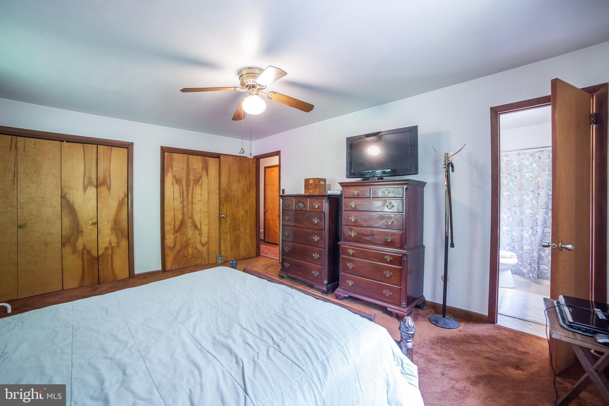 1627 Woodland Road Green Lane, PA 18054 - Photo 12 of 19 Gallery Image 12