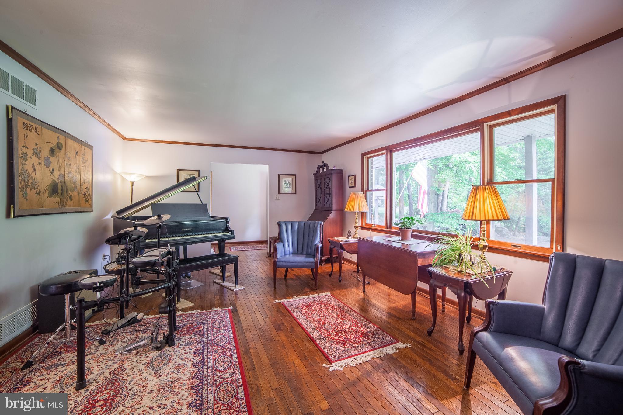 1627 Woodland Road Green Lane, PA 18054 - Photo 6 of 19 Gallery Image 6