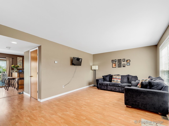 1876 Sierra Trail Romeoville, IL 60446 - Photo 4 of 22