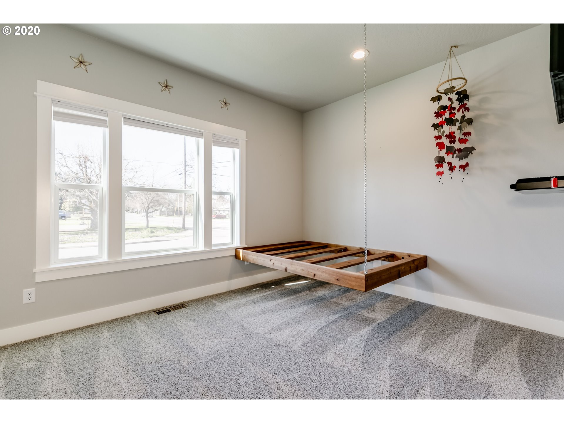 1007 South 40th Street Springfield, OR 97478 - Photo 9 of 17
