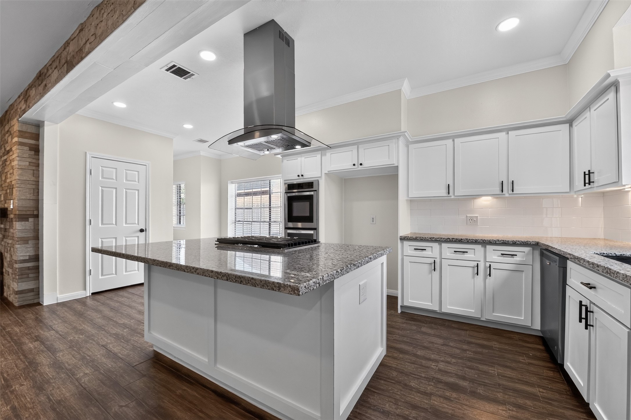 6006 Matt Road Humble, TX 77346 - Photo 6 of 34 Open kitchen.