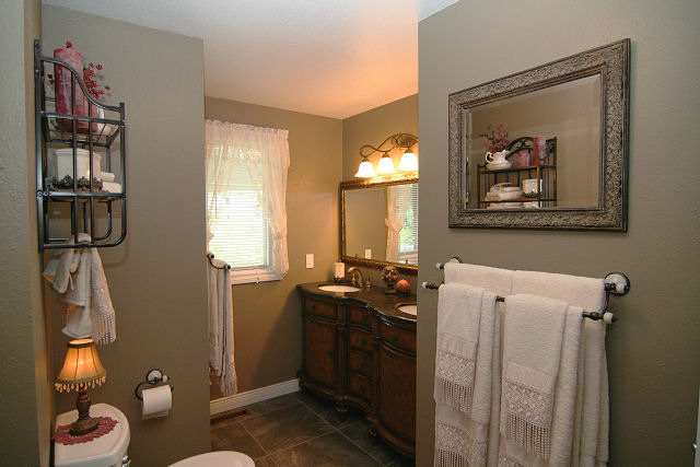 1421 West Toni Rae Drive Spokane, WA 99218 - Photo 7 of 9 Gallery Image 7