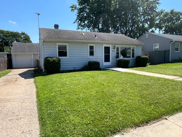 $304,900 | 125 Riverside Drive, Montgomery, IL 60538