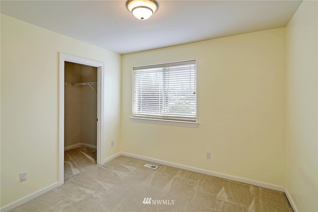 8212 234th Street Southwest Edmonds, WA 98026 - Photo 14 of 22 Gallery Image 14