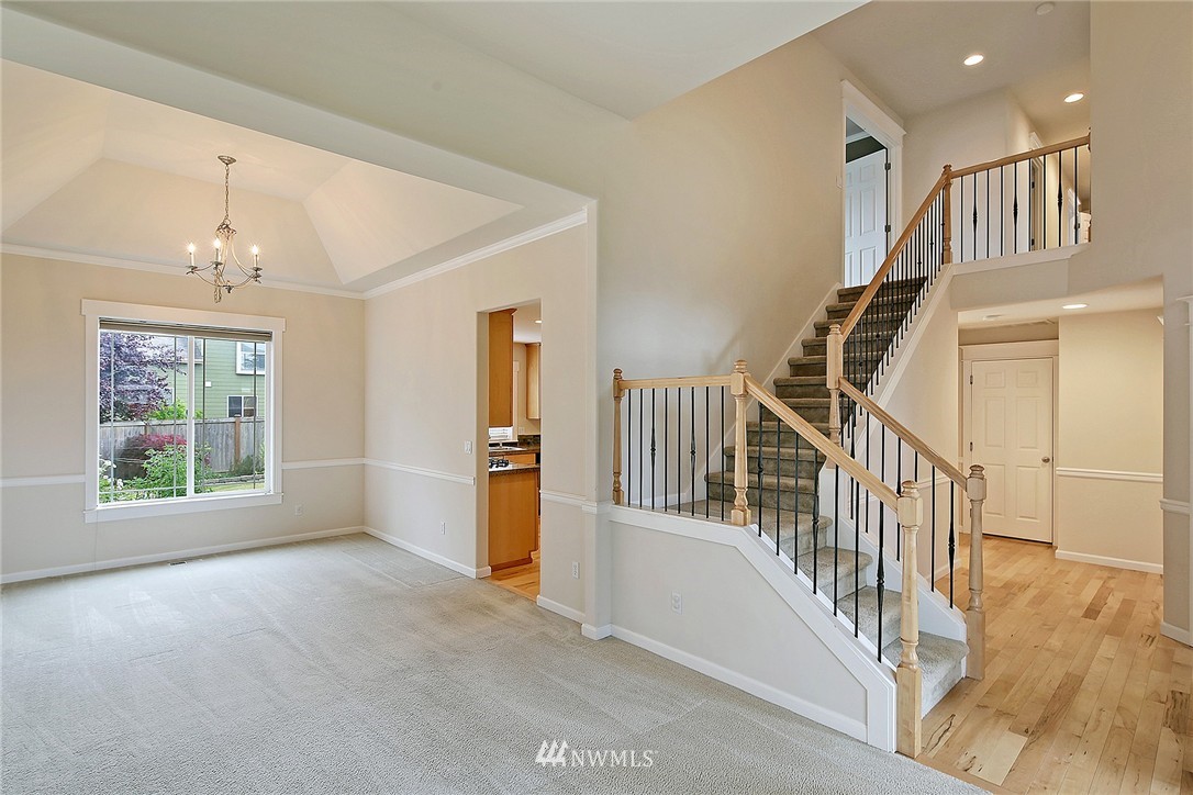 8212 234th Street Southwest Edmonds, WA 98026 - Photo 8 of 22 Gallery Image 8