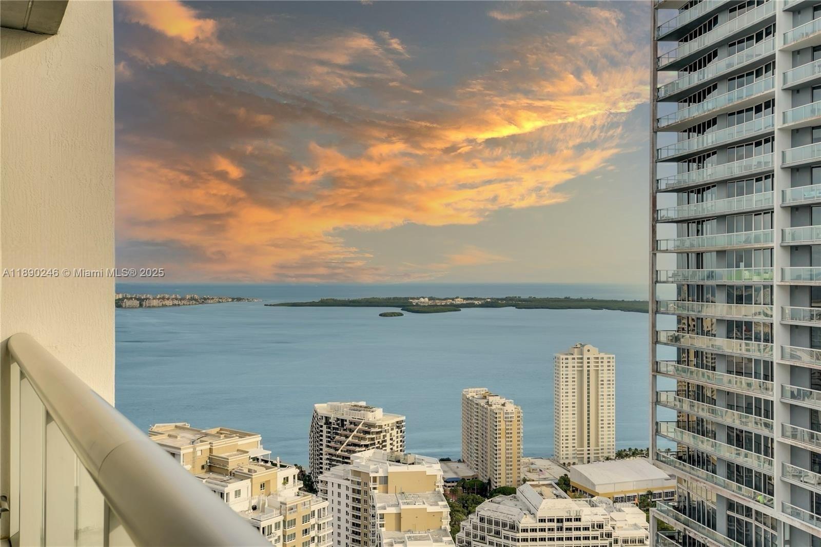 475 Brickell Avenue, Unit 4711 Miami, FL 33131 - Photo 14 of 17