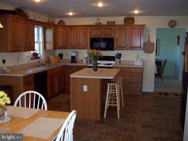 834 West Ridge Road Elizabethtown, PA 17022 - Photo 3 of 22