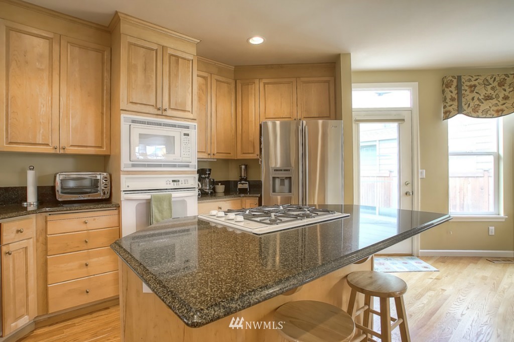 3204 174th Place Southeast Bothell, WA 98012 - Photo 7 of 24