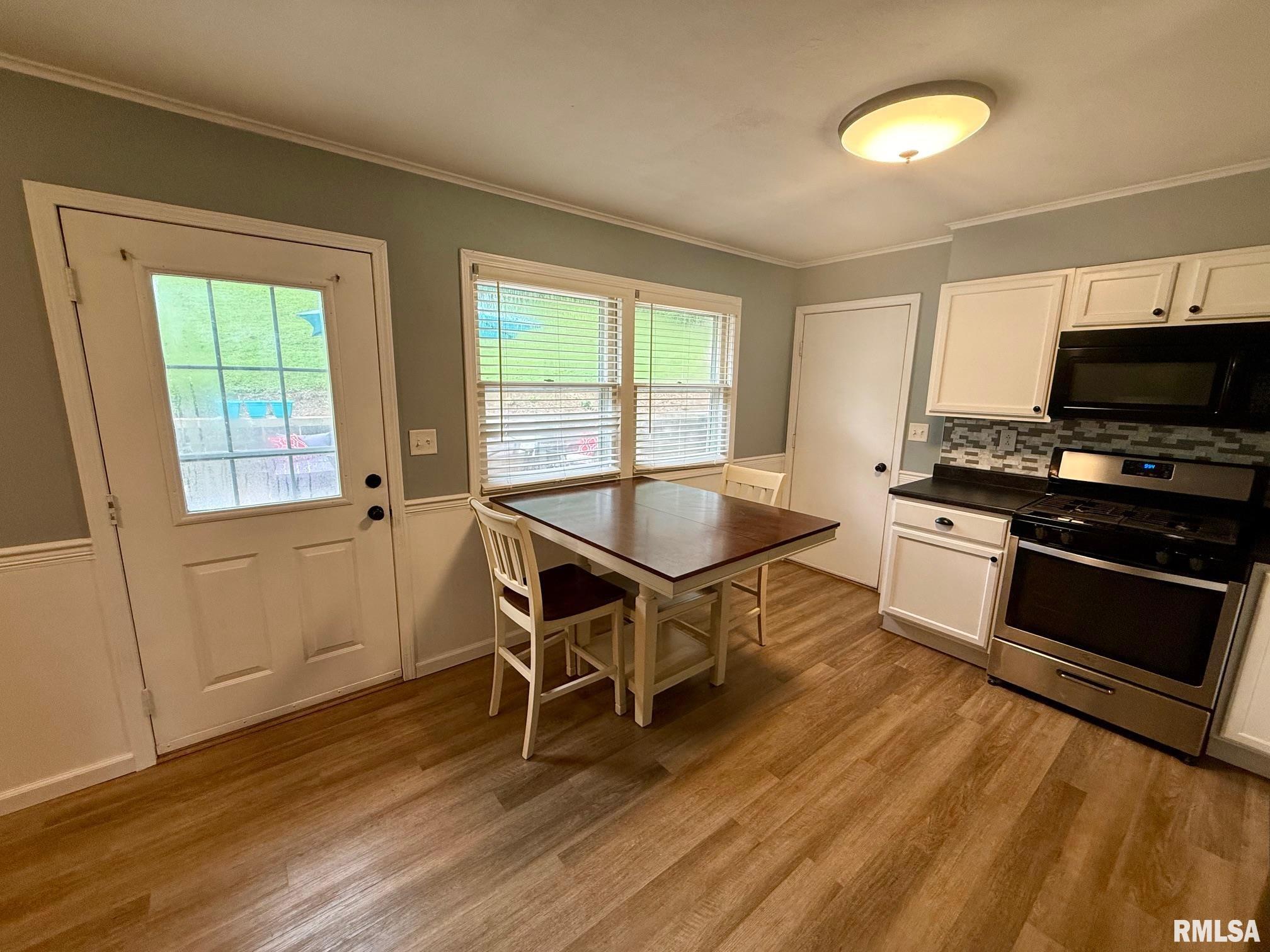 224 West Rutledge Street Petersburg, IL 62675 - Photo 11 of 31 Gallery Image 11