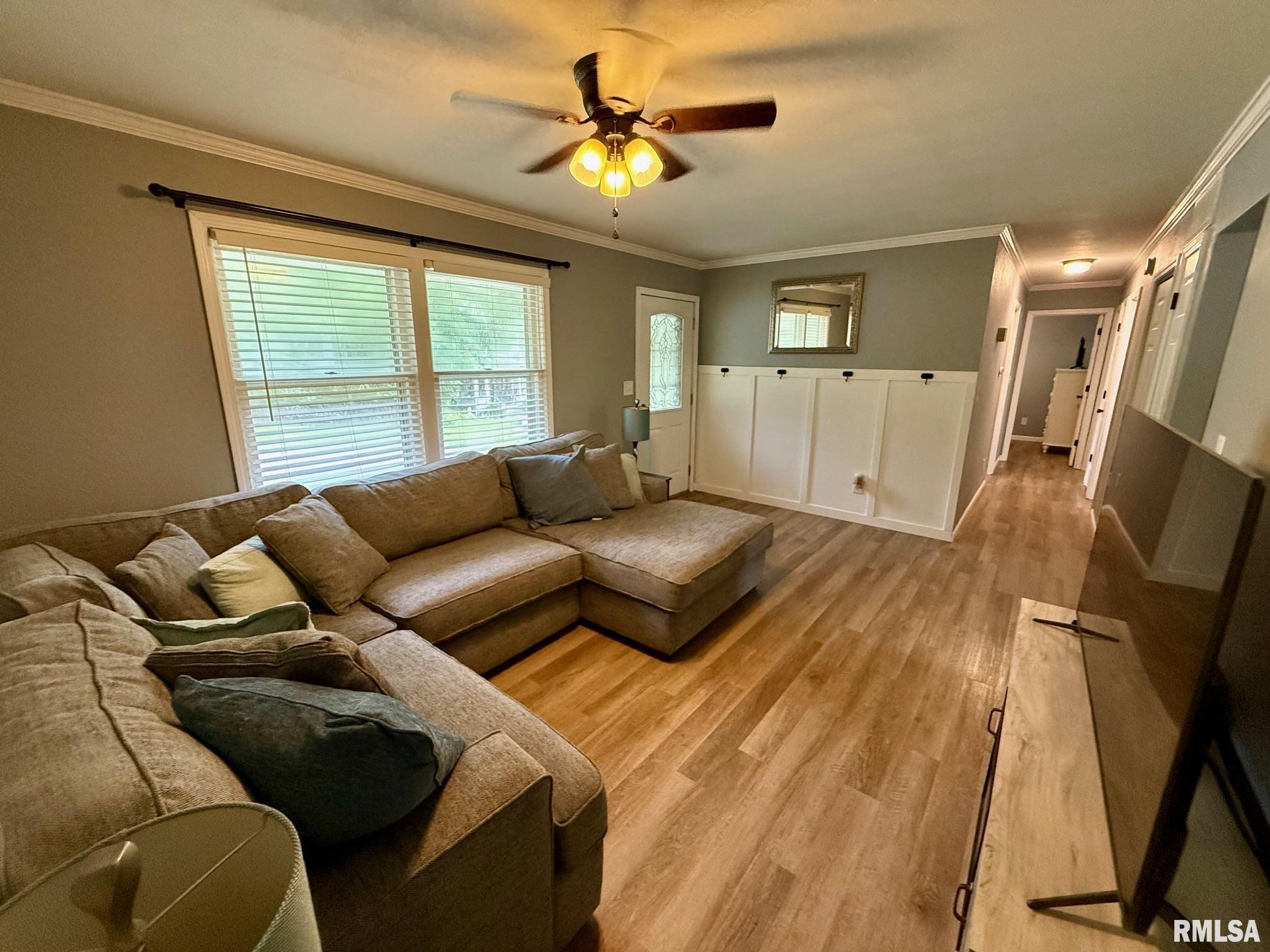 224 West Rutledge Street Petersburg, IL 62675 - Photo 3 of 31 Gallery Image 3