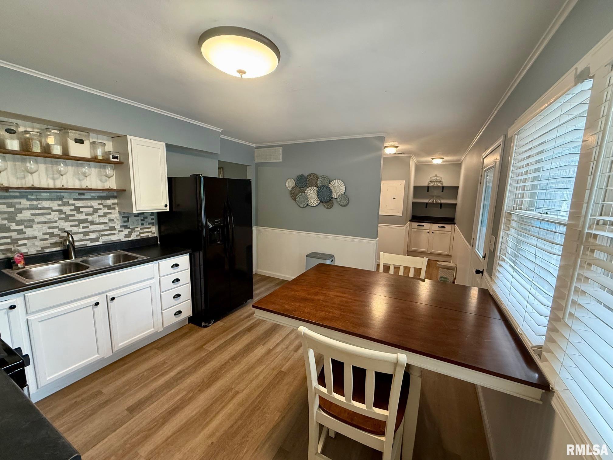 224 West Rutledge Street Petersburg, IL 62675 - Photo 4 of 31 Gallery Image 4