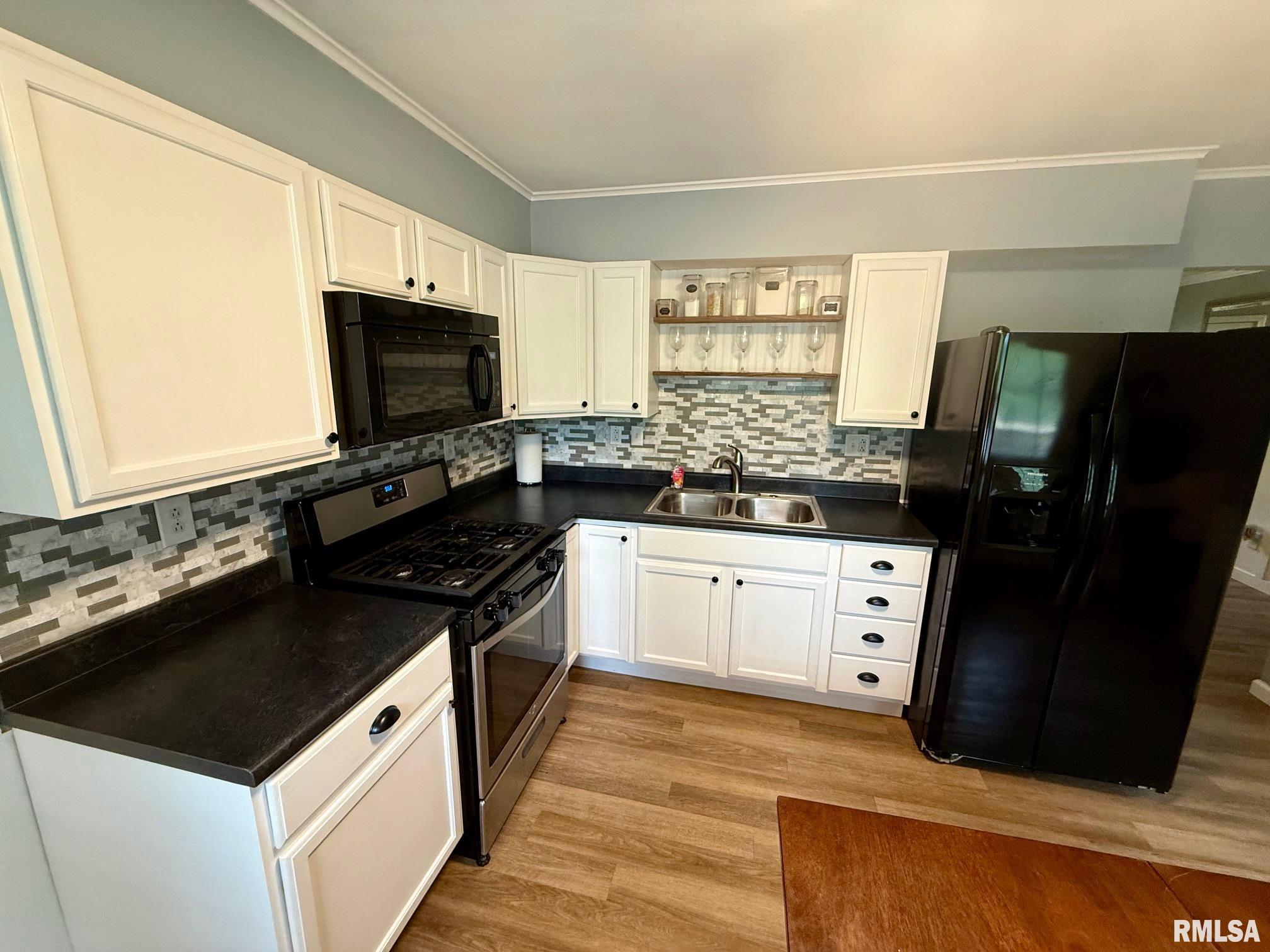 224 West Rutledge Street Petersburg, IL 62675 - Photo 5 of 31 Gallery Image 5