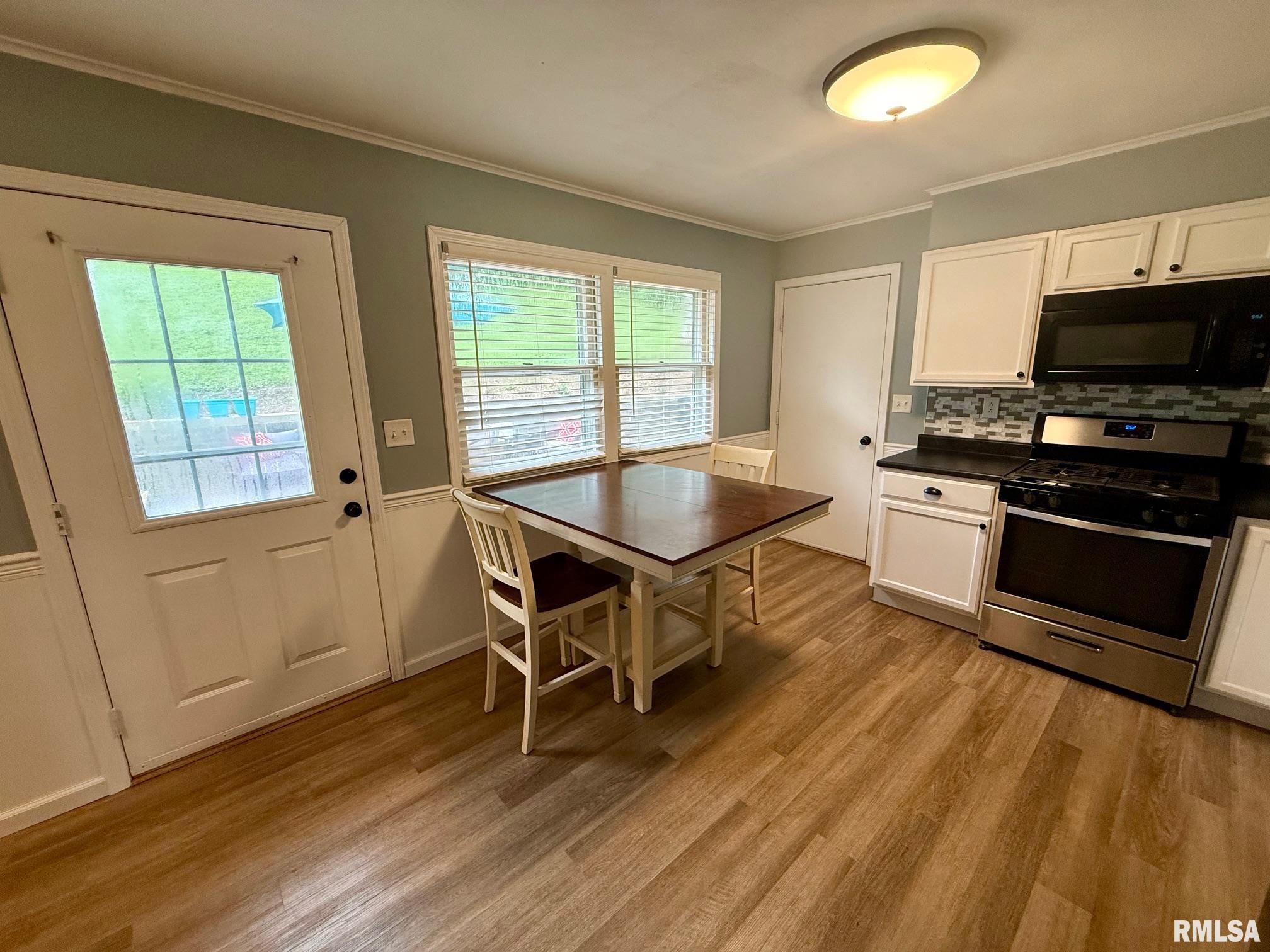 224 West Rutledge Street Petersburg, IL 62675 - Photo 9 of 31 Gallery Image 9