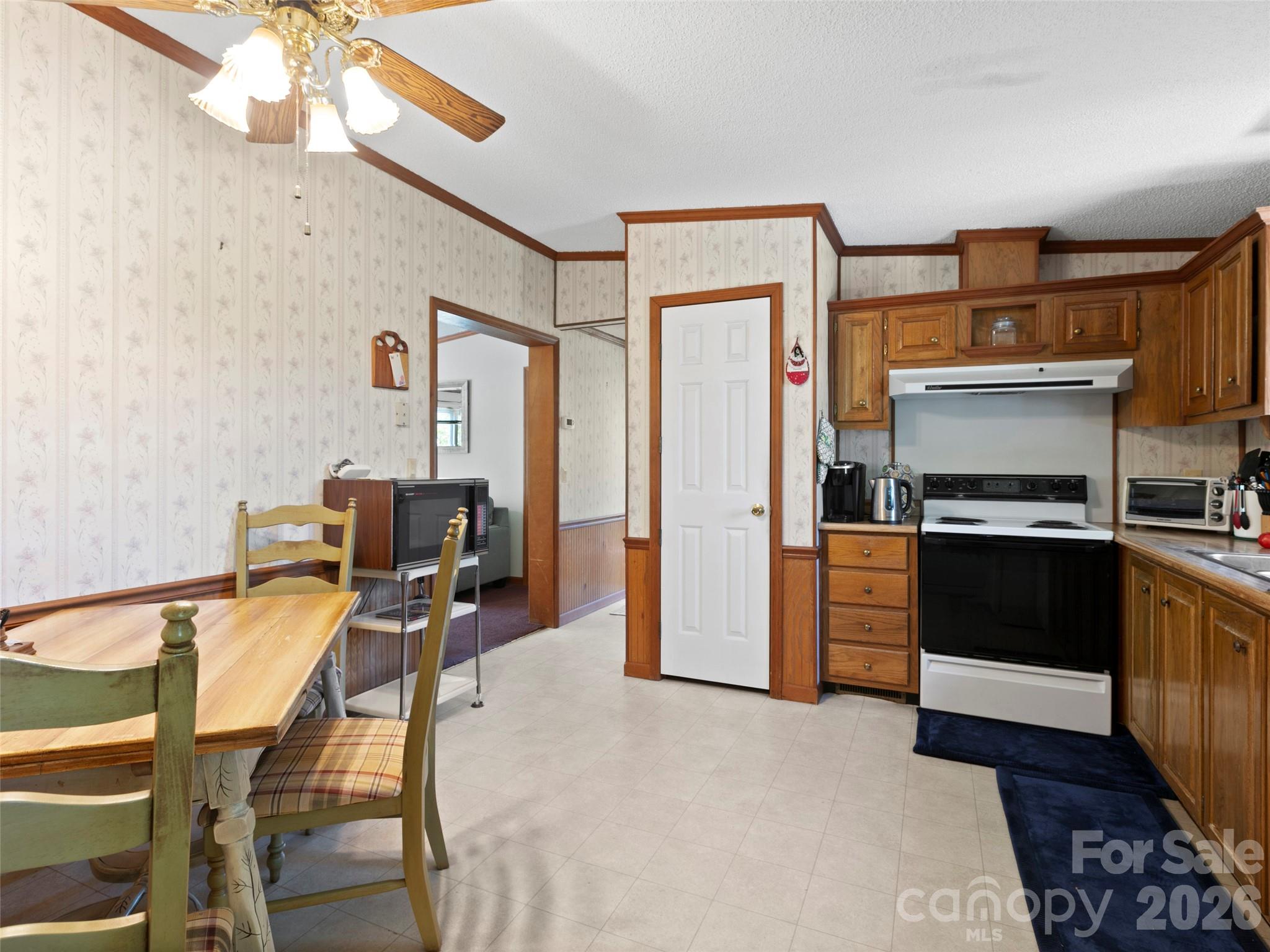 60 Dix Creek Chapel Road Asheville, NC 28806 - Photo 4 of 40