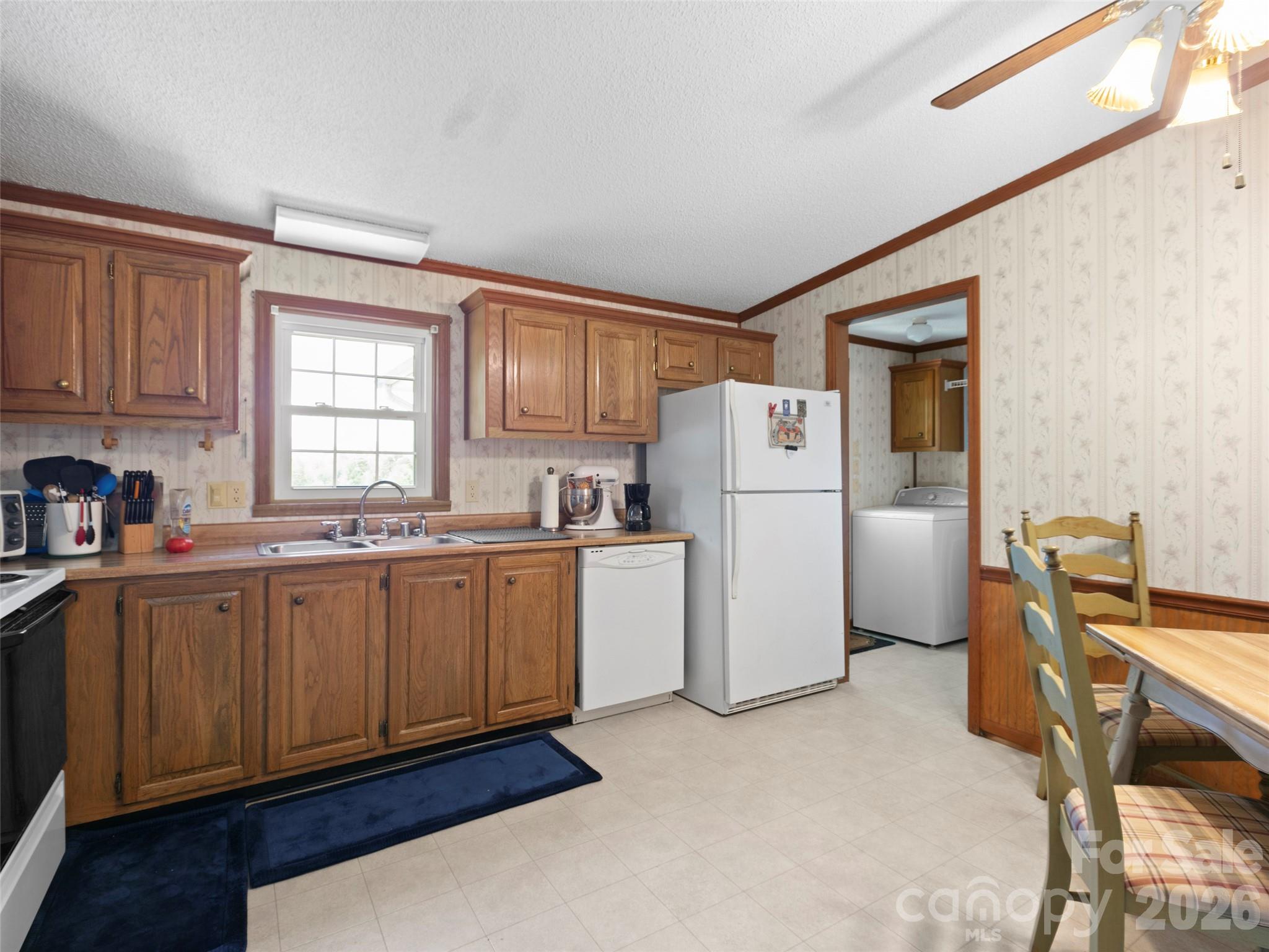 60 Dix Creek Chapel Road Asheville, NC 28806 - Photo 5 of 40