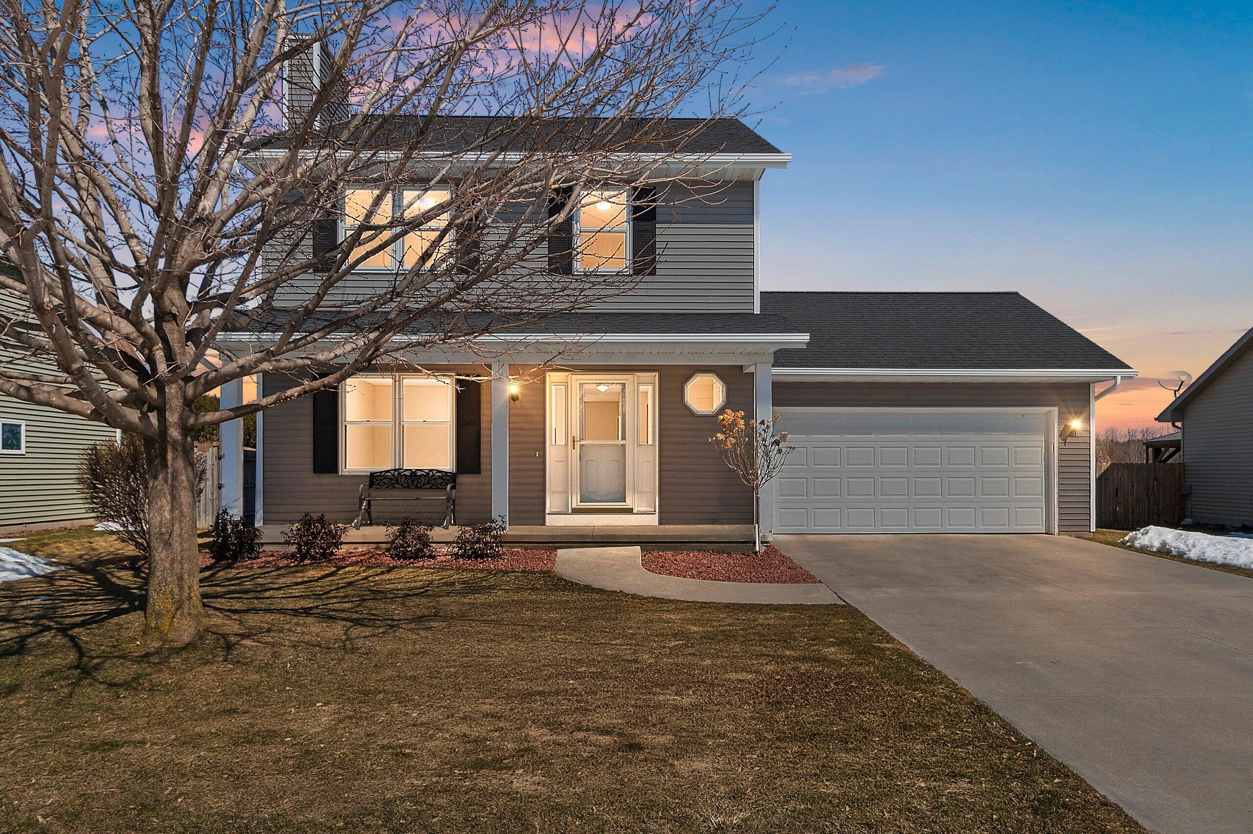 4508 Ridge Court Manitowoc, WI 54220 - Photo 2 of 39 149667 DTE.jpg-SMALL