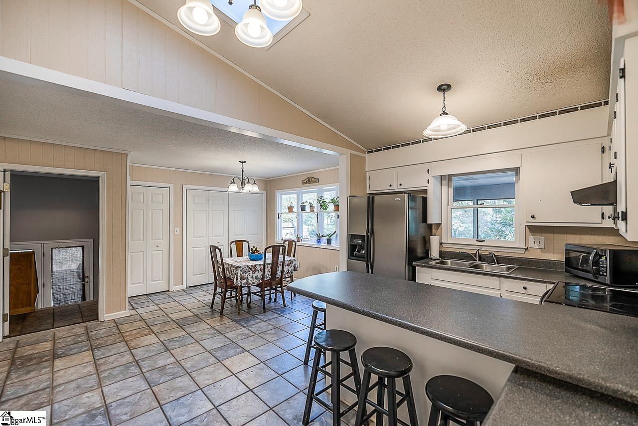 115 Tabor Street Central, SC 29630 - Photo 7 of 24 Gallery Image 7