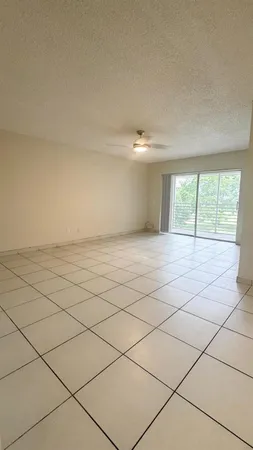 $1,900 | 2491 Southwest 82nd Avenue, Davie, FL 33324