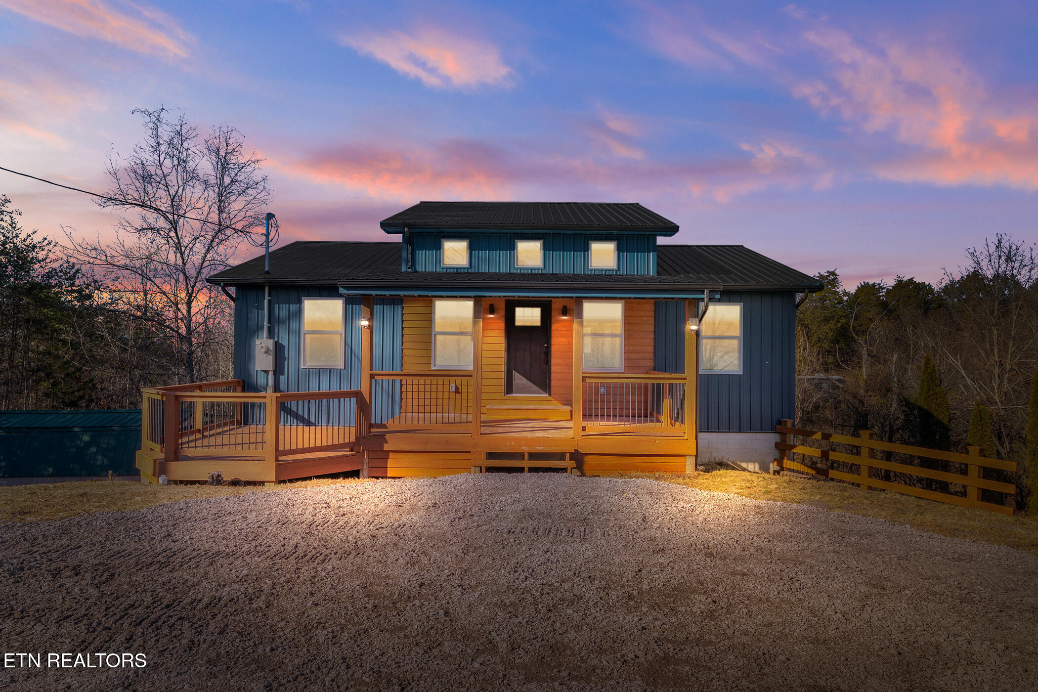 982 Smokey Mountain Queen Road Sevierville, TN 37876 - Photo 2 of 24 DSC00332_vt