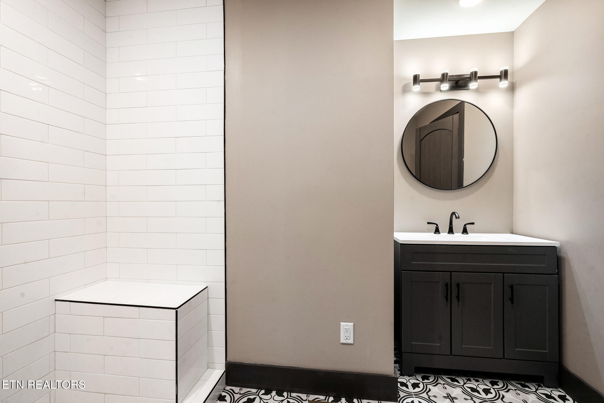 982 Smokey Mountain Queen Road Sevierville, TN 37876 - Photo 9 of 24 DSC00391