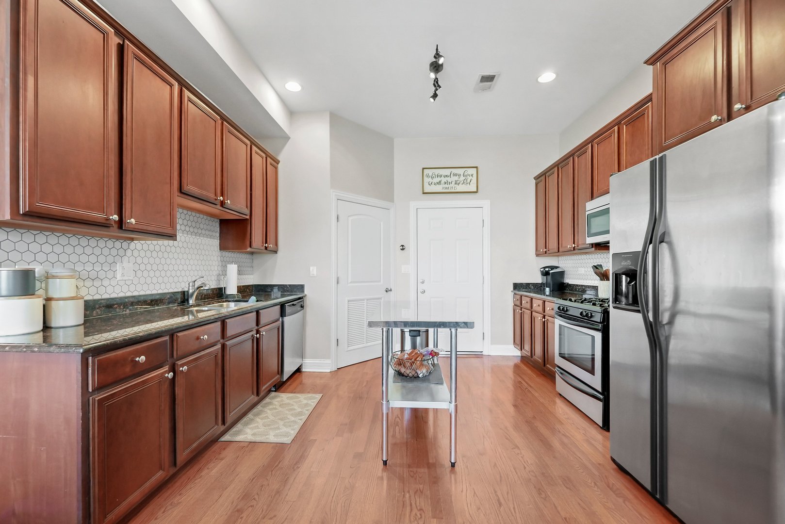 4346 North Pulaski Road, Unit 303 Chicago, IL 60641 - Photo 15 of 16