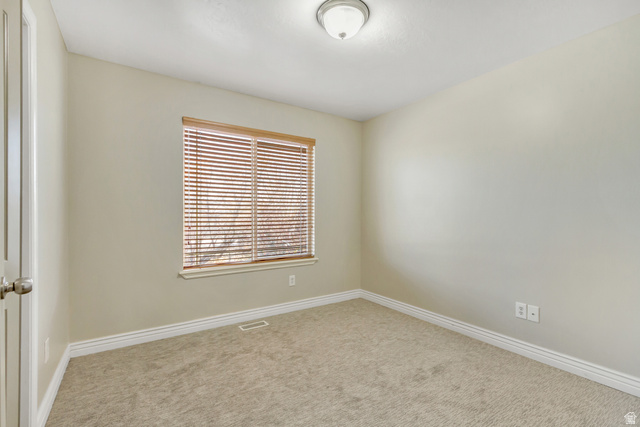 7074 South Rialto Way West Jordan, UT 84081 - Photo 17 of 31