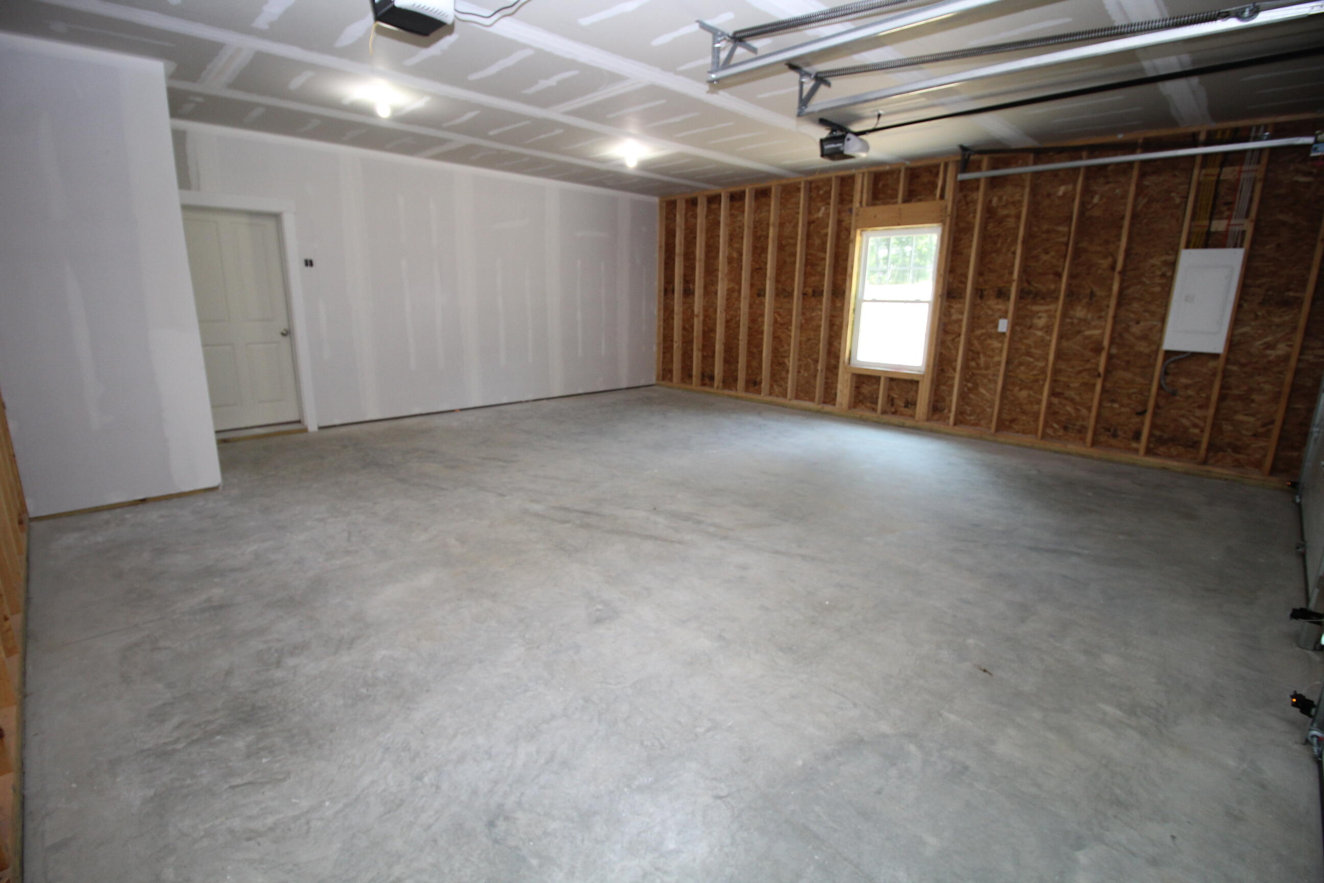 523 Lisbon Road Sabattus, ME 04280 - Photo 37 of 41 34. 2 Car Garage Direct Entry