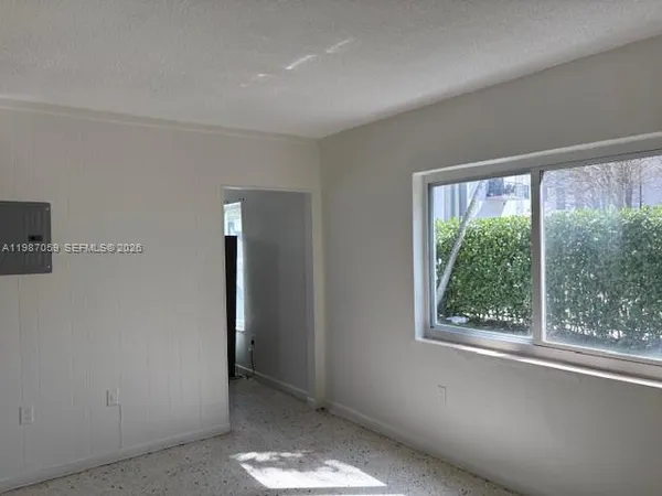 $2,150 | 828 Southwest 20th Avenue, Unit 1, Miami, FL 33135