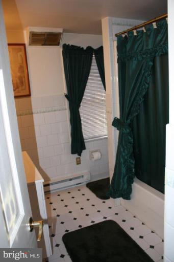 823 Pasadena Road Pasadena, MD 21122 - Photo 8 of 21 In-Law Suite Full Bathroom