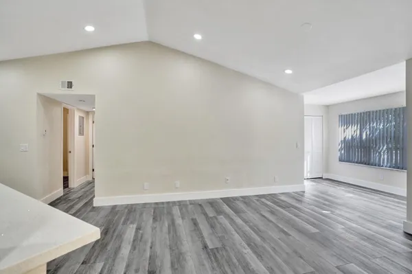$2,195 | 595 Vista Isles Drive, Unit 1925, Sunrise, FL 33325