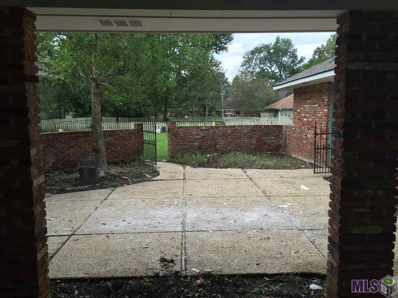 16324 Coliseum Avenue Baton Rouge, LA 70816 - Photo 2 of 24 Gallery Image 2