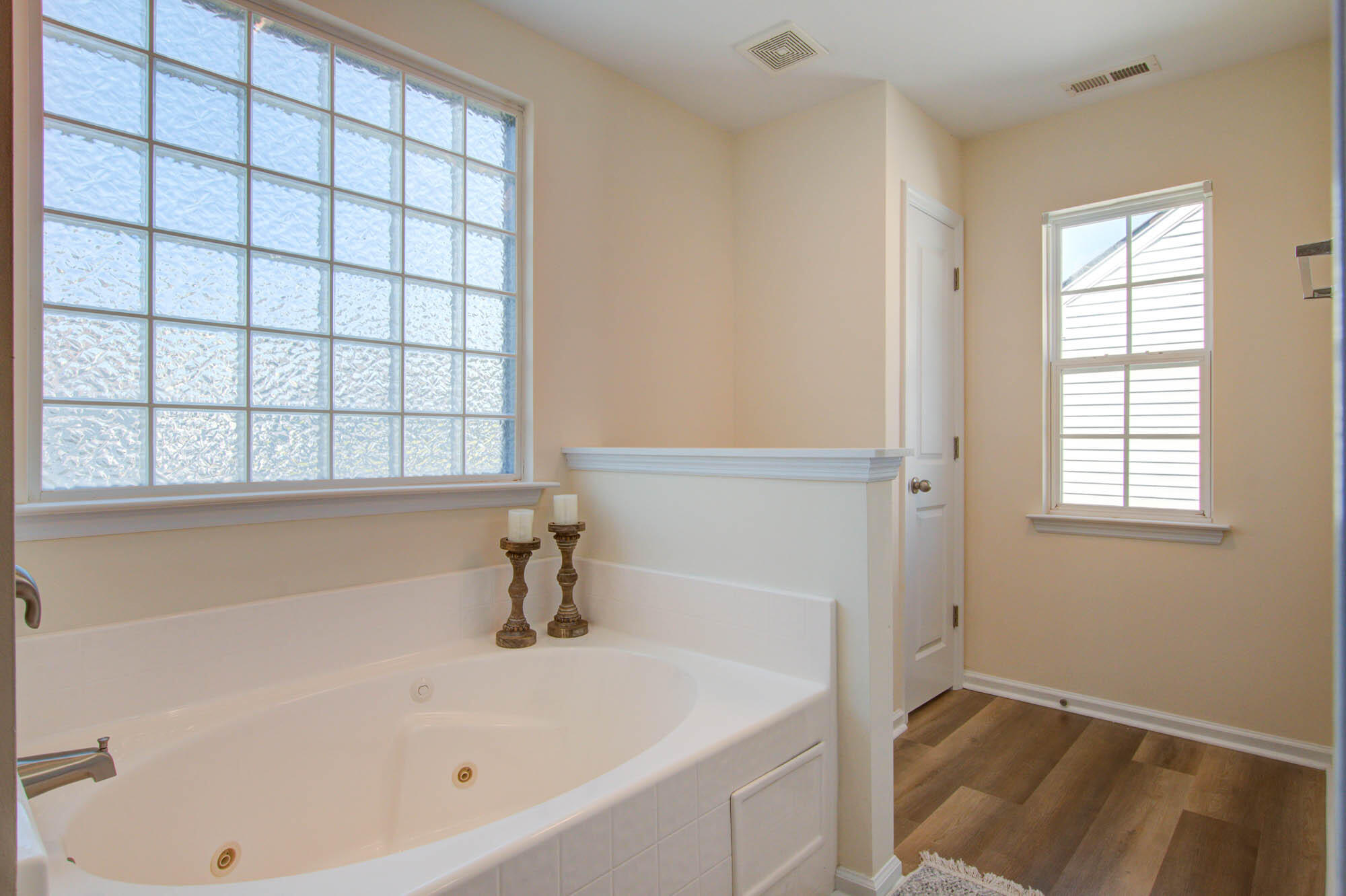 2036 Asher Loop Summerville, SC 29485 - Photo 25 of 32 Owner's Jetted Tub