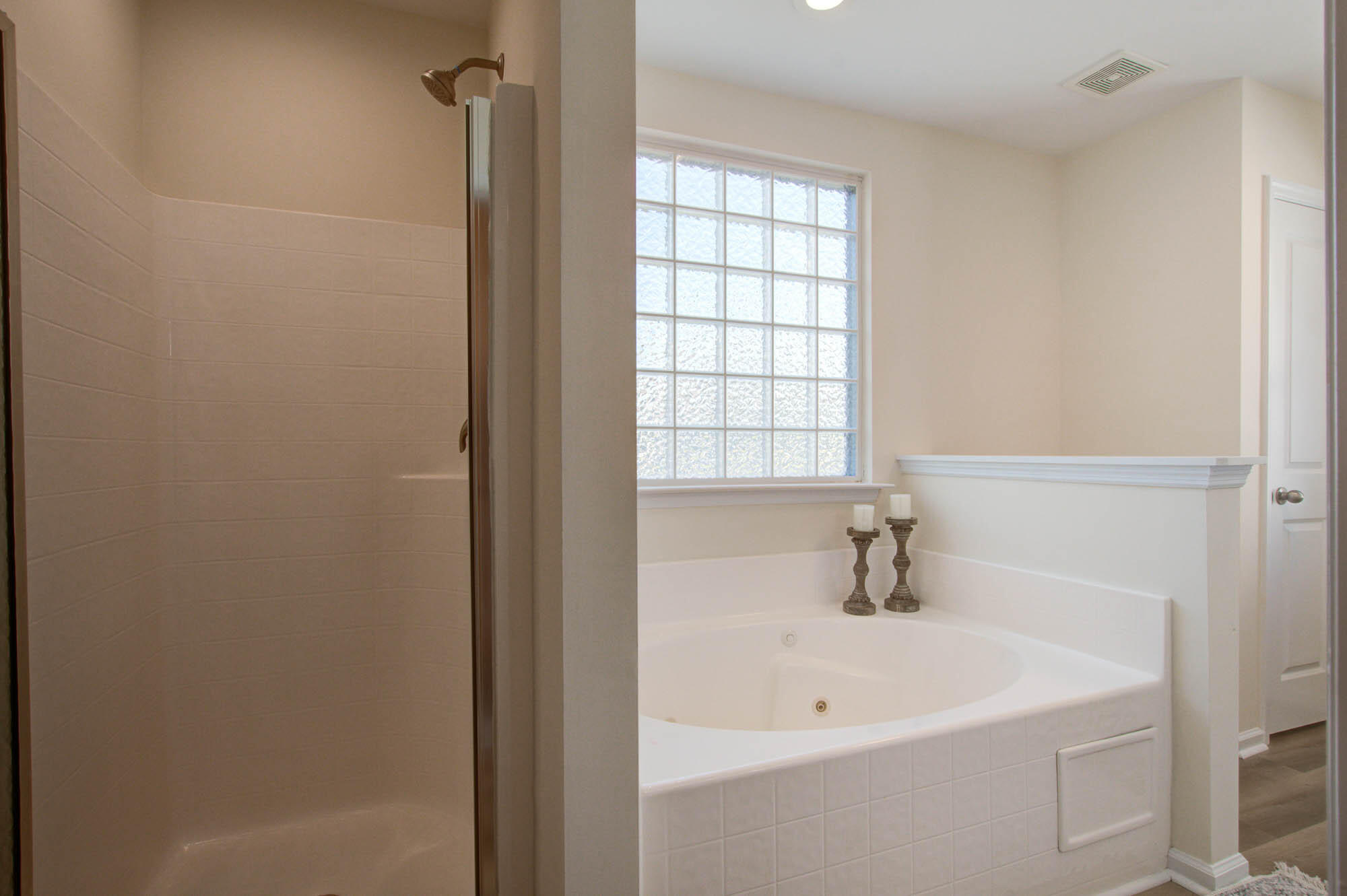 2036 Asher Loop Summerville, SC 29485 - Photo 26 of 32 Owner's Shower/Tub