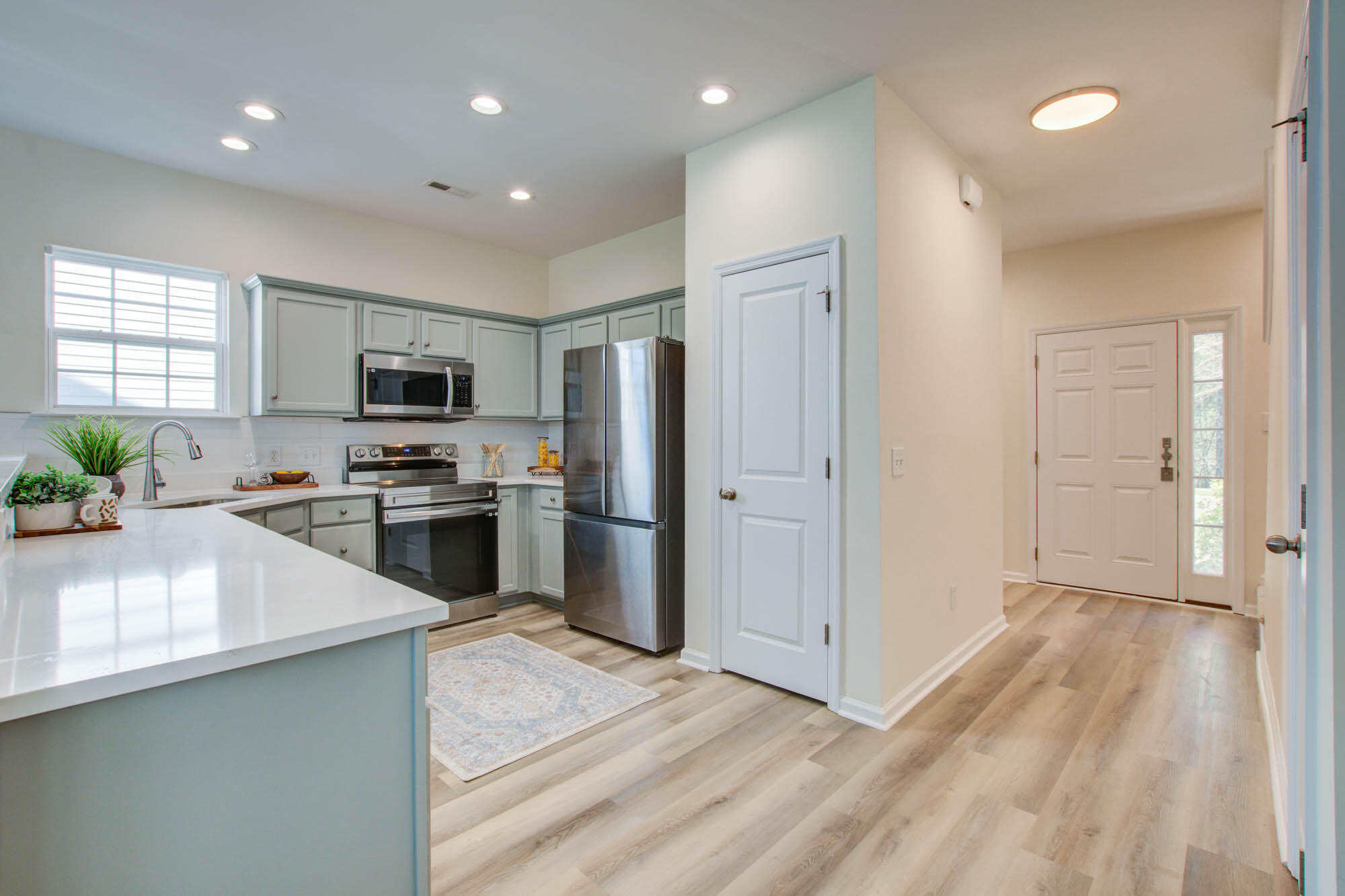 2036 Asher Loop Summerville, SC 29485 - Photo 7 of 32 Kitchen