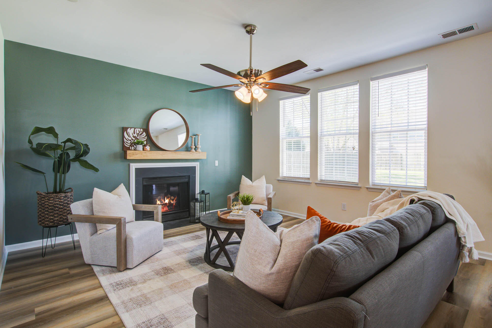 2036 Asher Loop Summerville, SC 29485 - Photo 10 of 32 Great Room