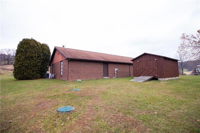222 Holly Road Chicora, PA 16025 - Photo 3 of 21
