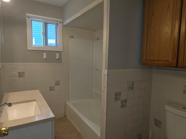 $3,000 | 119 Webster Street, Unit 2, Malden, MA 02148