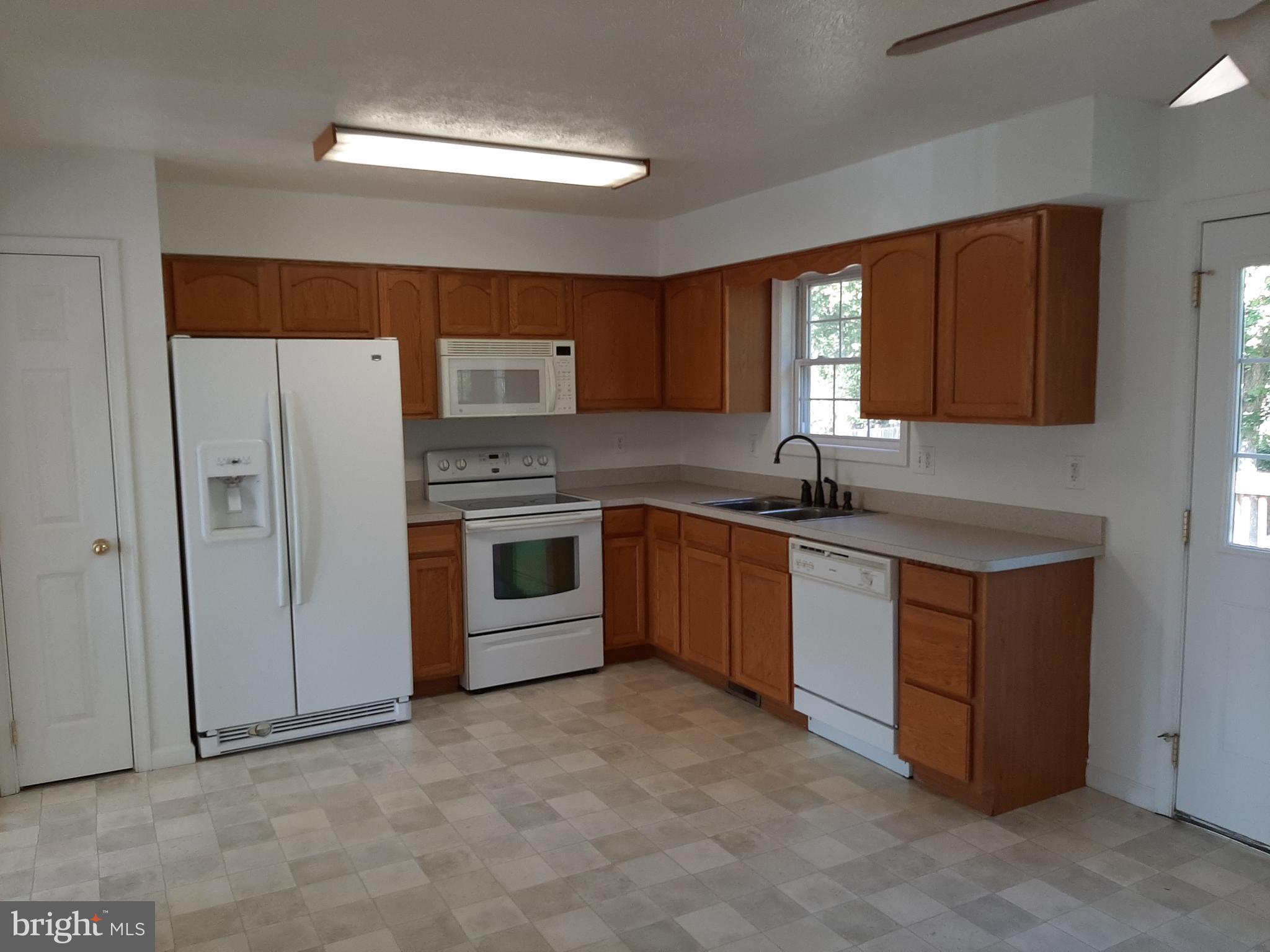 87 Gibson Road Inwood, WV 25428 - Photo 4 of 28