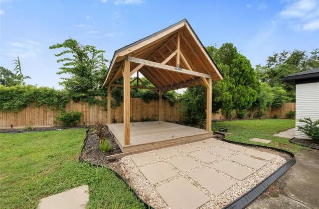 $1,250 | 4120 Linn Street, Unit C, Houston, TX 77026