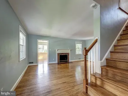 $1,150,000 | 21 Kentbury Way, Bethesda, MD 20814