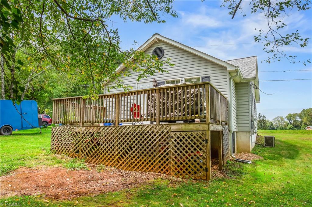219 Hamby Mountain Road Purlear, NC 28665 - Photo 23 of 27 Gallery Image 23