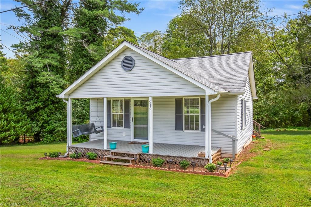219 Hamby Mountain Road Purlear, NC 28665 - Photo 26 of 27 Gallery Image 26