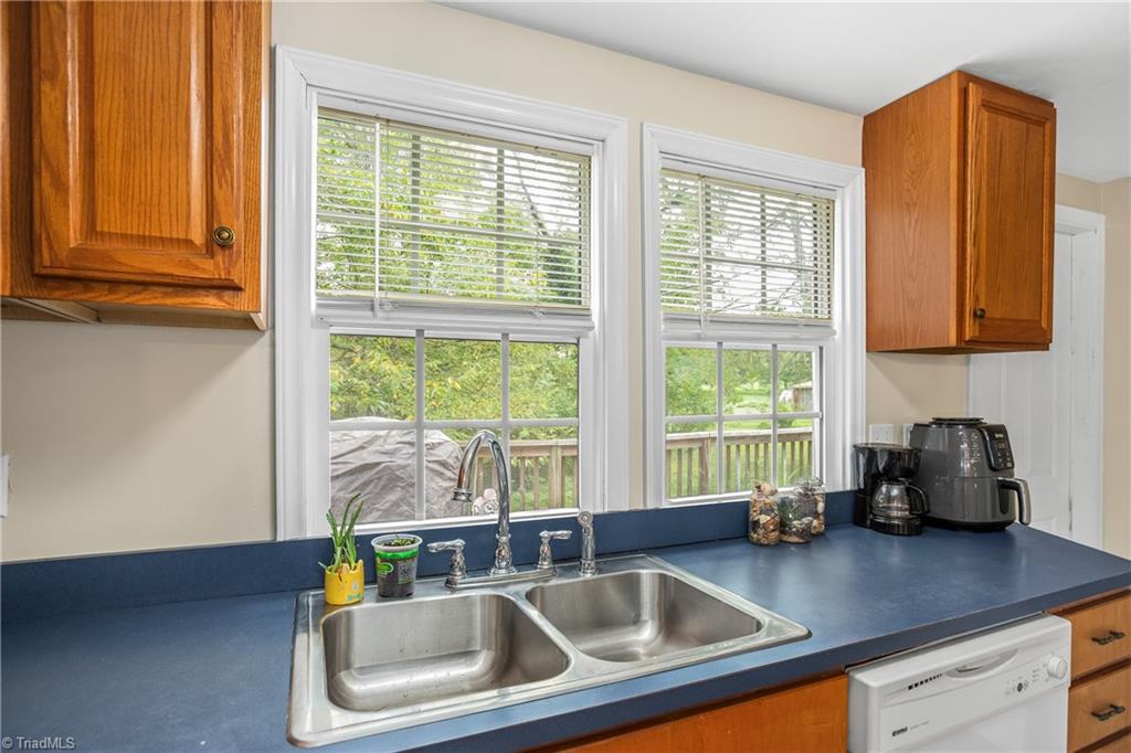219 Hamby Mountain Road Purlear, NC 28665 - Photo 8 of 27 Gallery Image 8