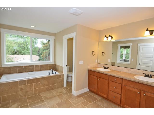 18545 Tryon Way, Unit LOT 2 Gladstone, OR 97027 - Photo 15 of 24 Bathroom, Attached