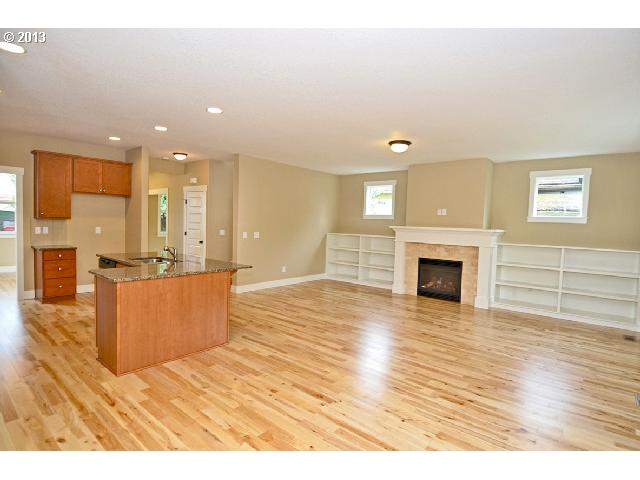 18545 Tryon Way, Unit LOT 2 Gladstone, OR 97027 - Photo 9 of 24 Great Room