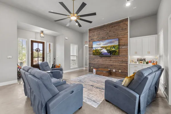 $3,250 | 96 Primrose Lane, Marble Falls, TX 78654