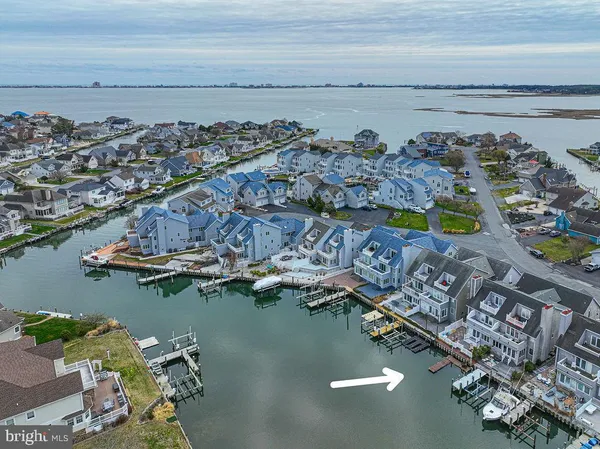 $825,000 | 11 Mallard Drive East, Unit 11B, Ocean Pines, MD 21811