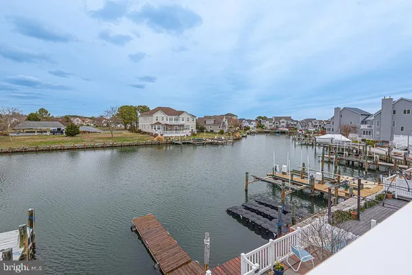 $825,000 | 11 Mallard Drive East, Unit 11B, Ocean Pines, MD 21811