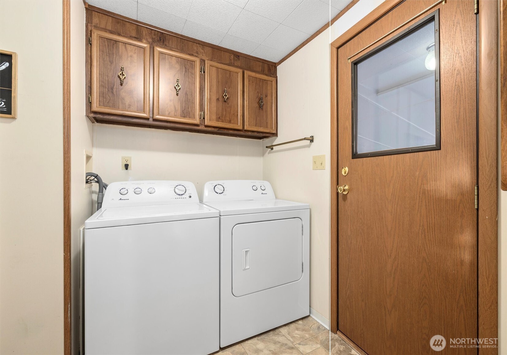 24331 S Park Bothell, WA 98021 - Photo 25 of 40 a utility room with dryer and washer