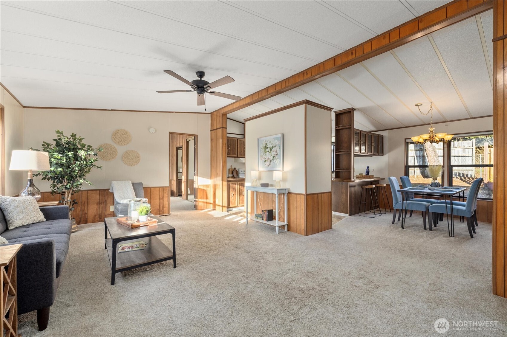 24331 S Park Bothell, WA 98021 - Photo 9 of 40 a living room with furniture and a table